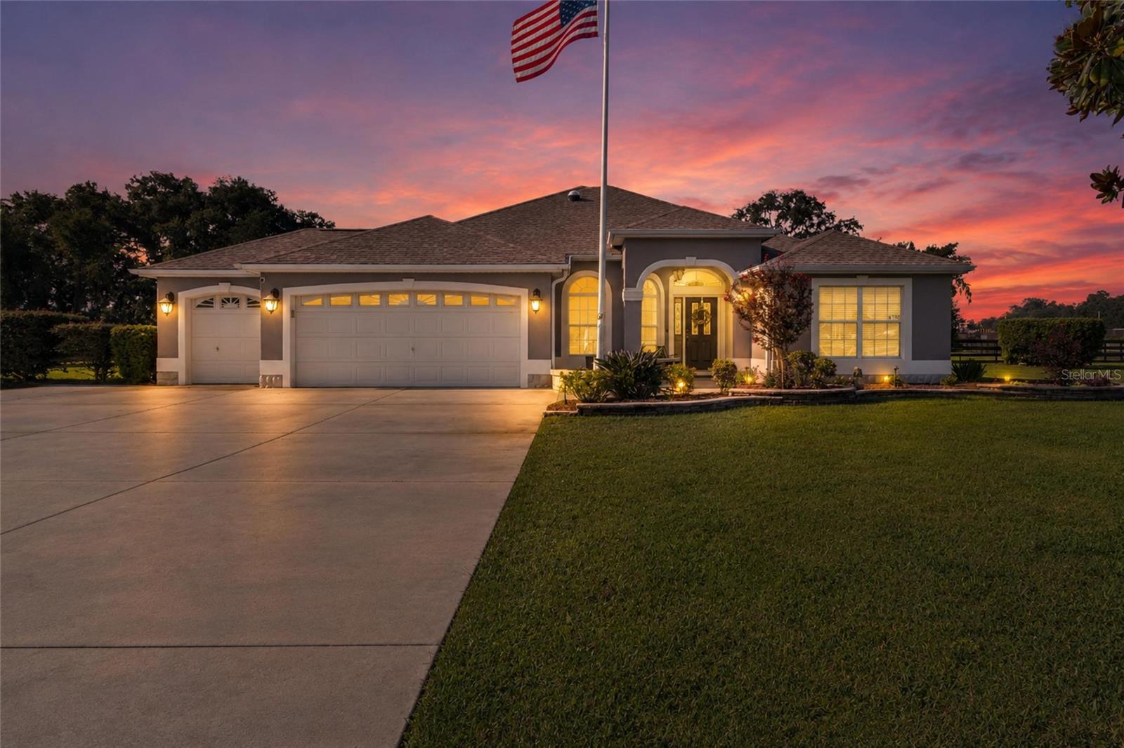 4190 County Road 121d, Wildwood, FL 34785 photo