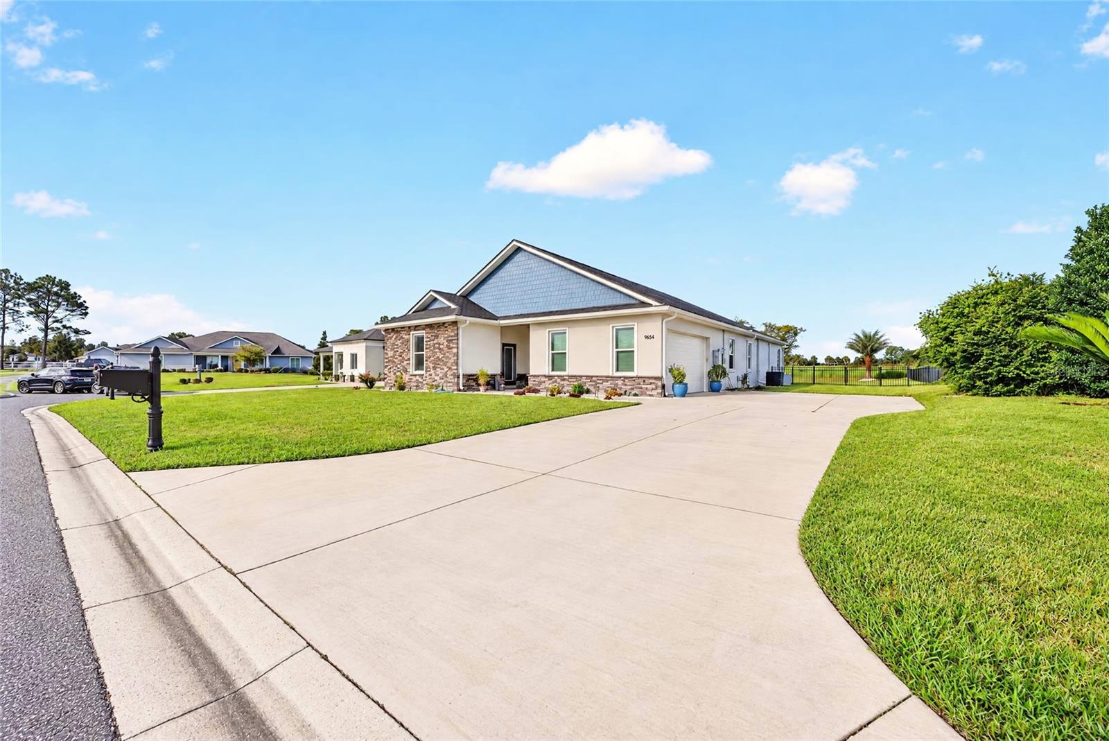 9664 SE 61 Terrace, Belleview, FL 34420 photo