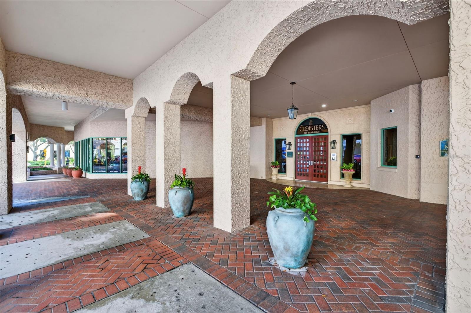 288 Beach Dr #4 B, Saint Petersburg, FL 33701 photo