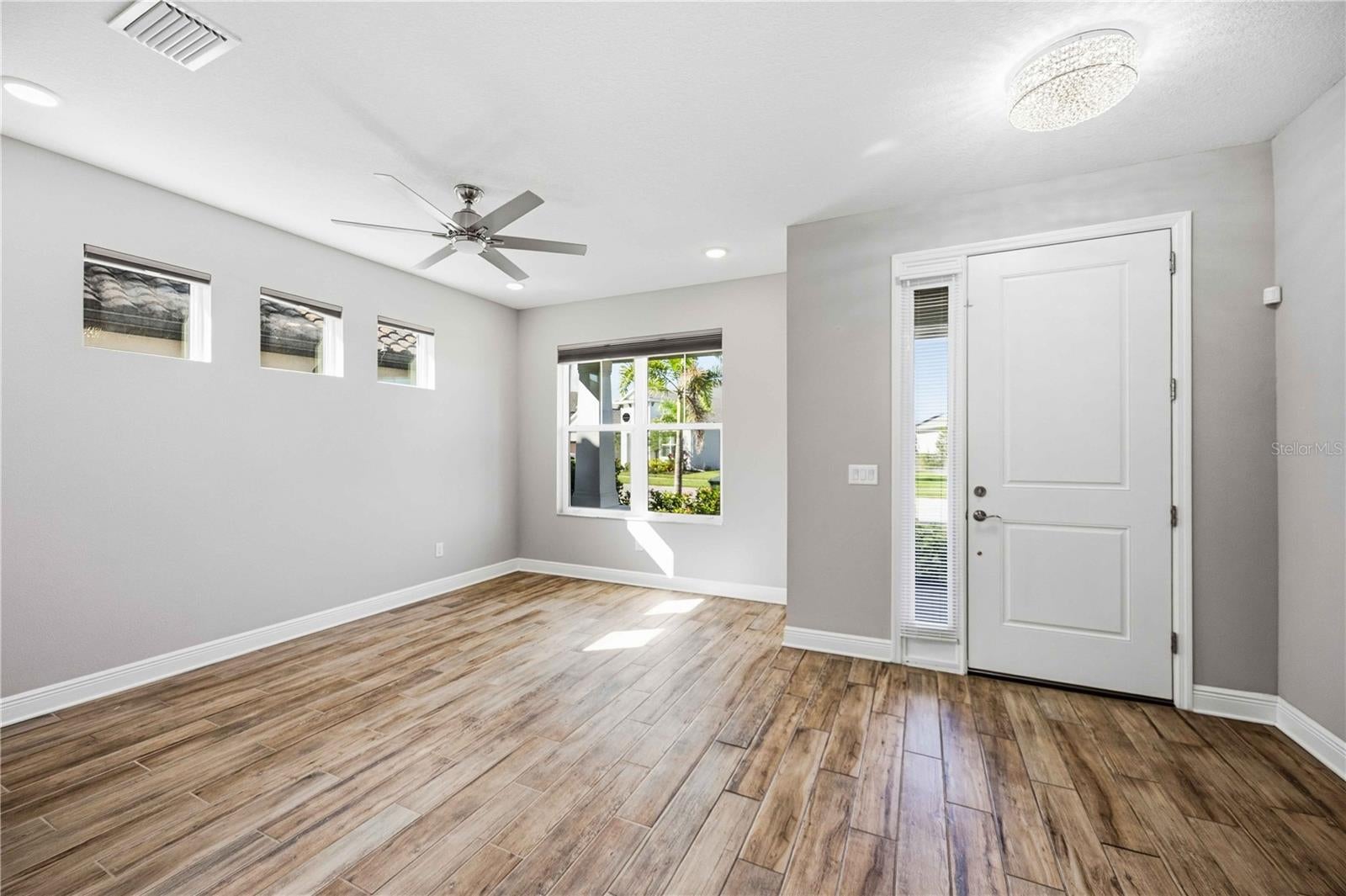 4745 Antrim Dr, Sarasota, FL 34240 photo