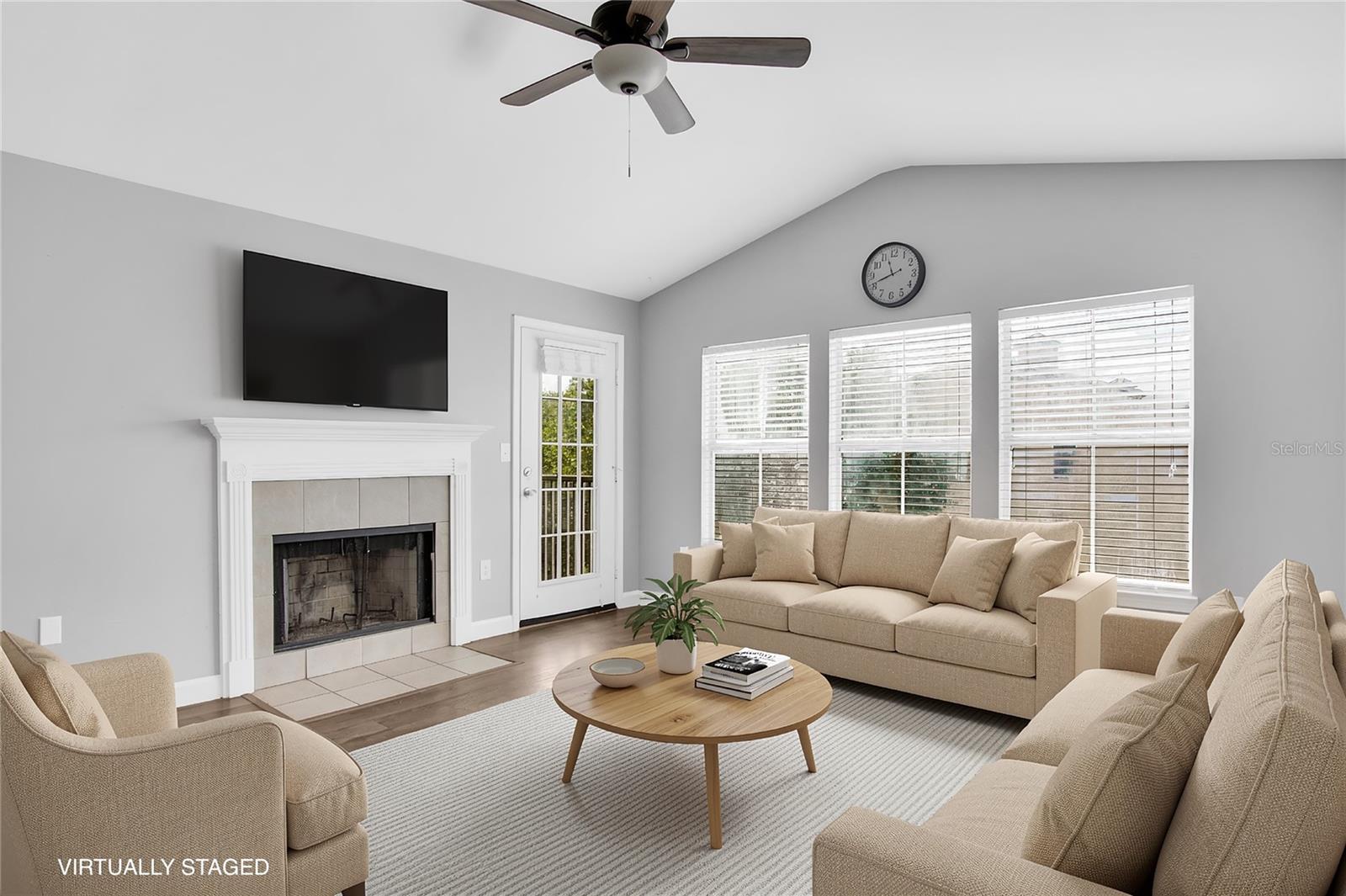 18245 Bridle Club Dr, Tampa, FL 33647 photo
