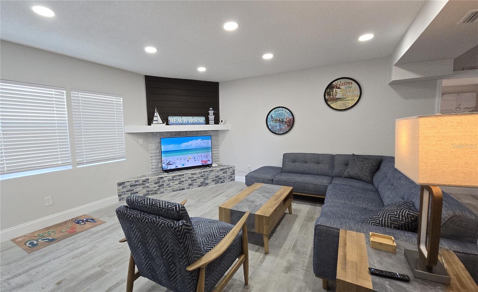 2107 Pine Terrace, Sarasota, FL 34231 photo