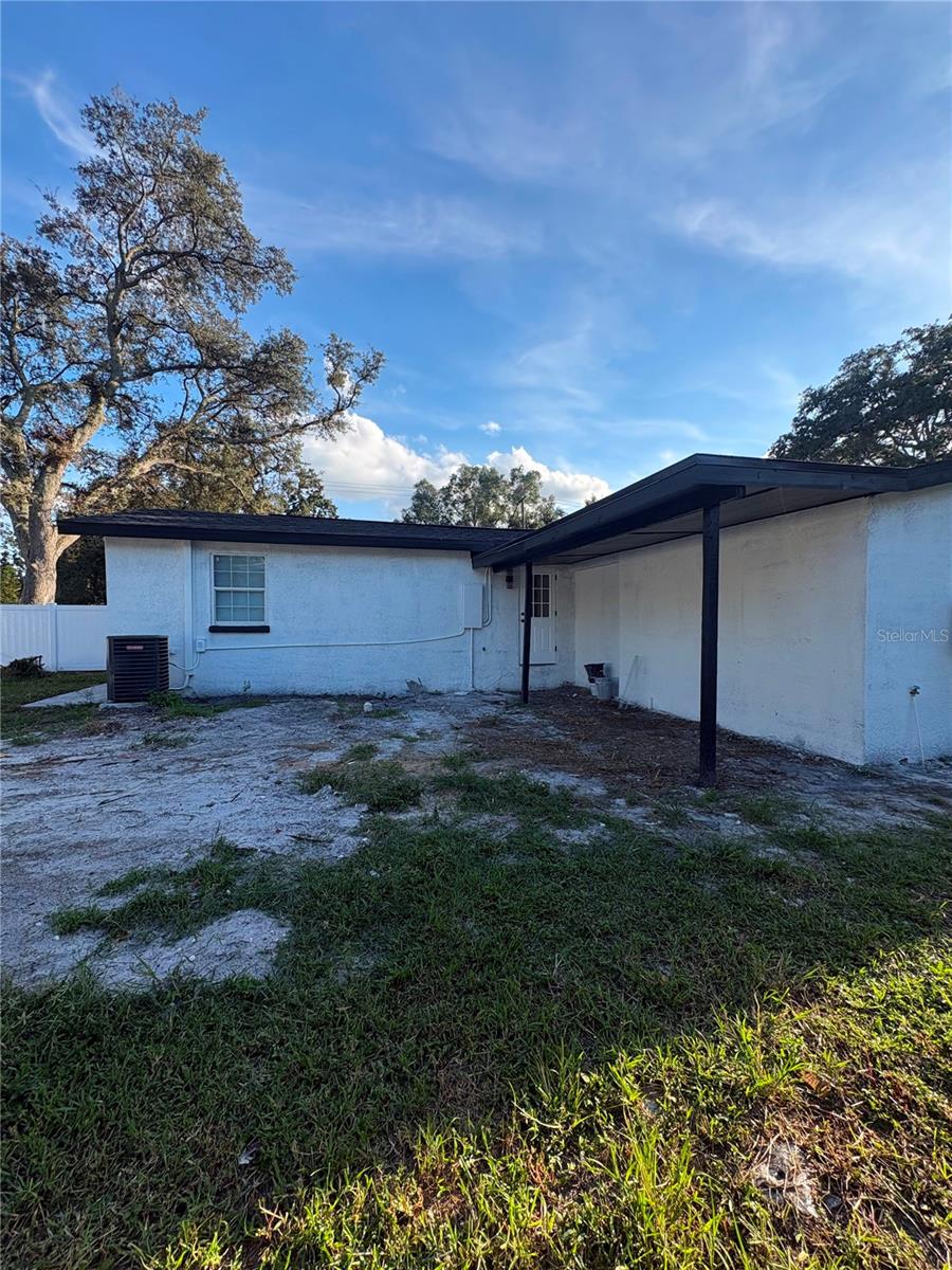 122 E 130 Ave, Tampa, FL 33612 photo