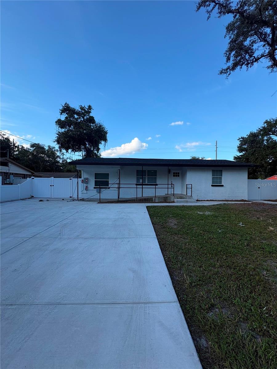 122 130 Ave, Tampa, FL 33612