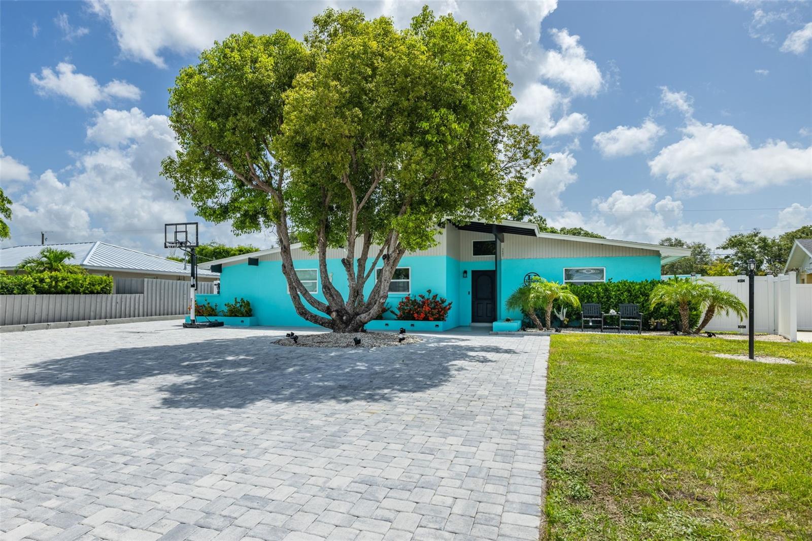 3407 29 St, Bradenton, FL 34205