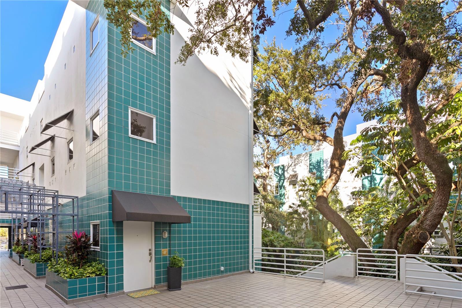 4950 Bayshore Blvd #13 C, Tampa, FL 33611 photo