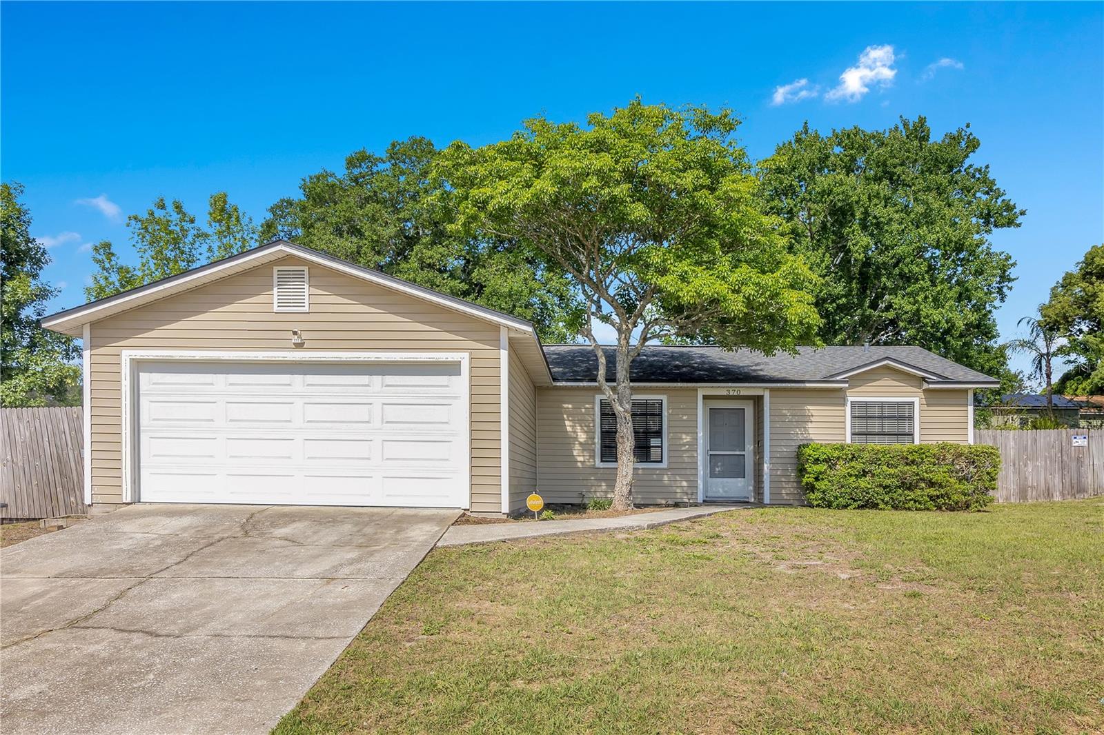 370 Lake Ave, Apopka, FL 32703