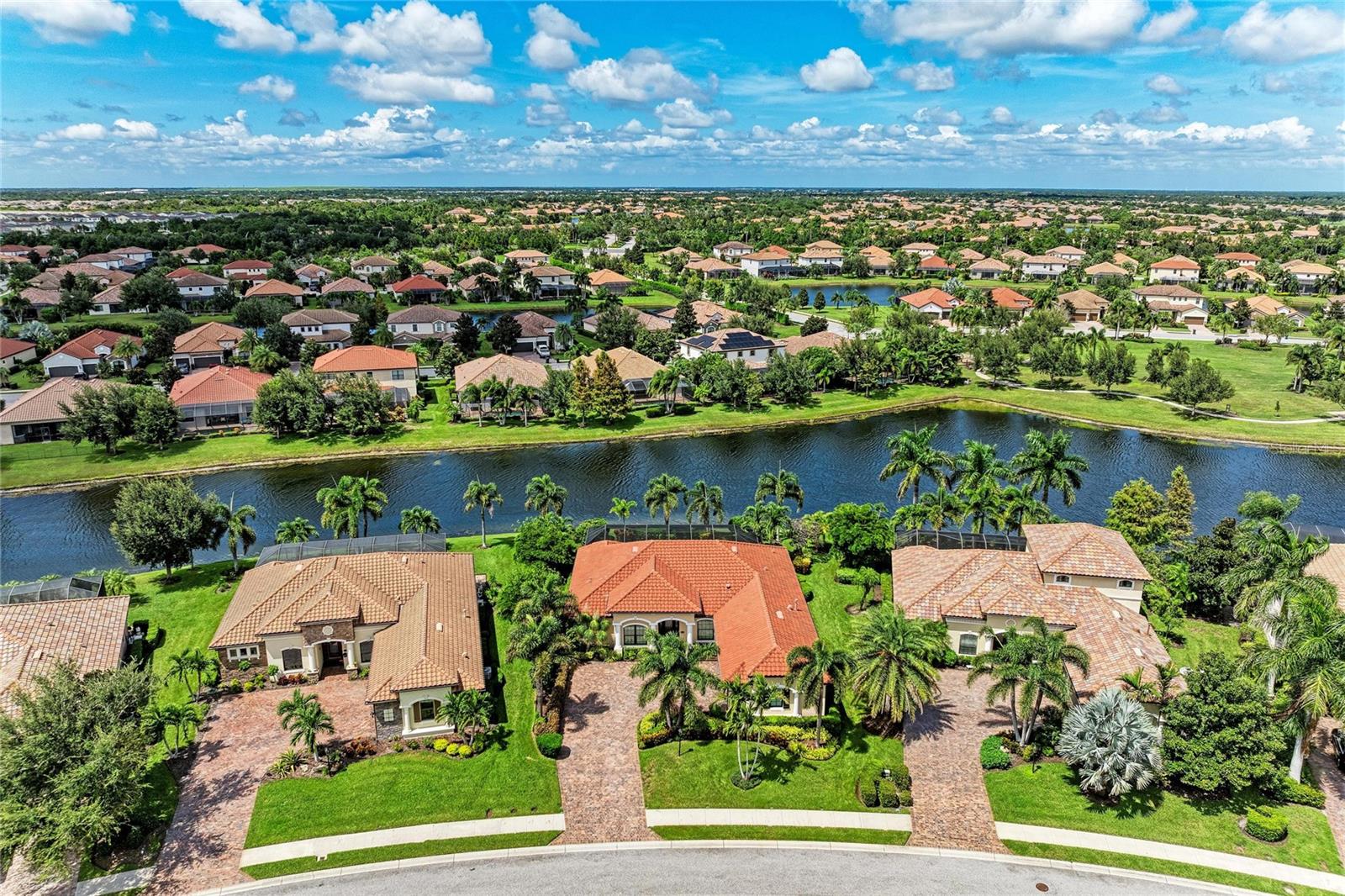 13213 Bridgeport Xing, Bradenton, FL 34211 photo