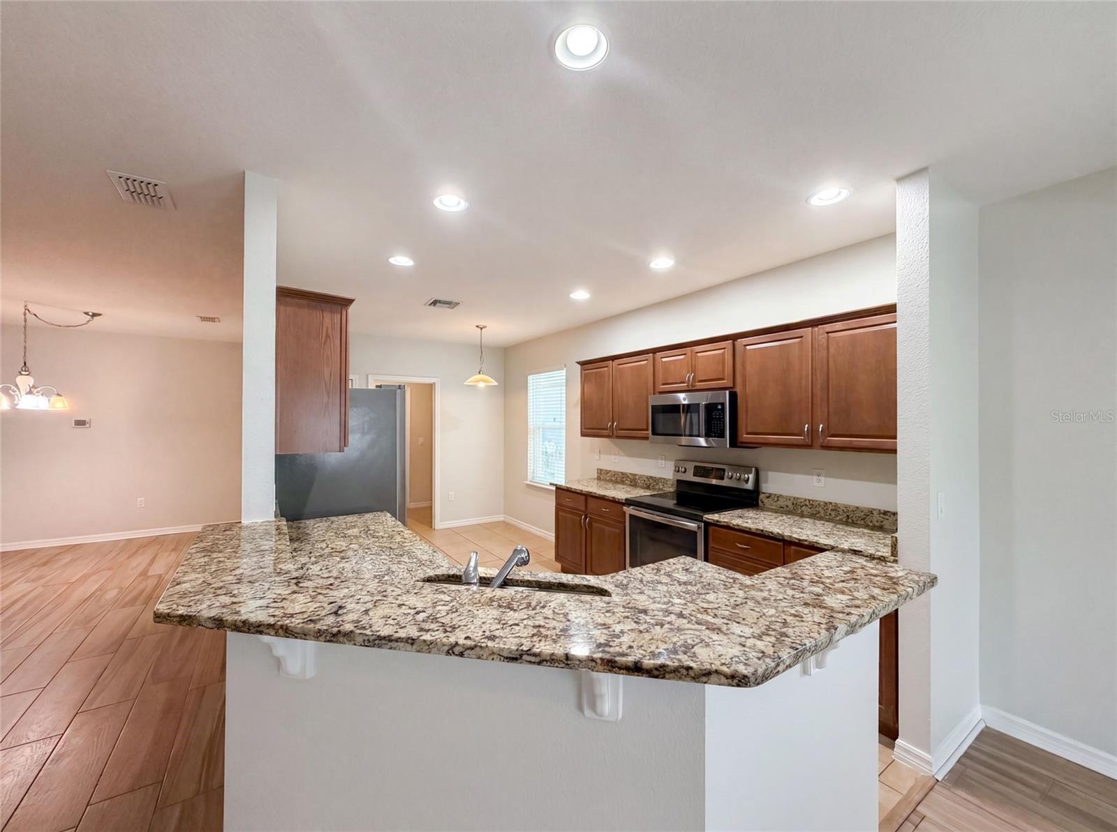 1048 Bethpage Rd, Auburndale, FL 33823 photo