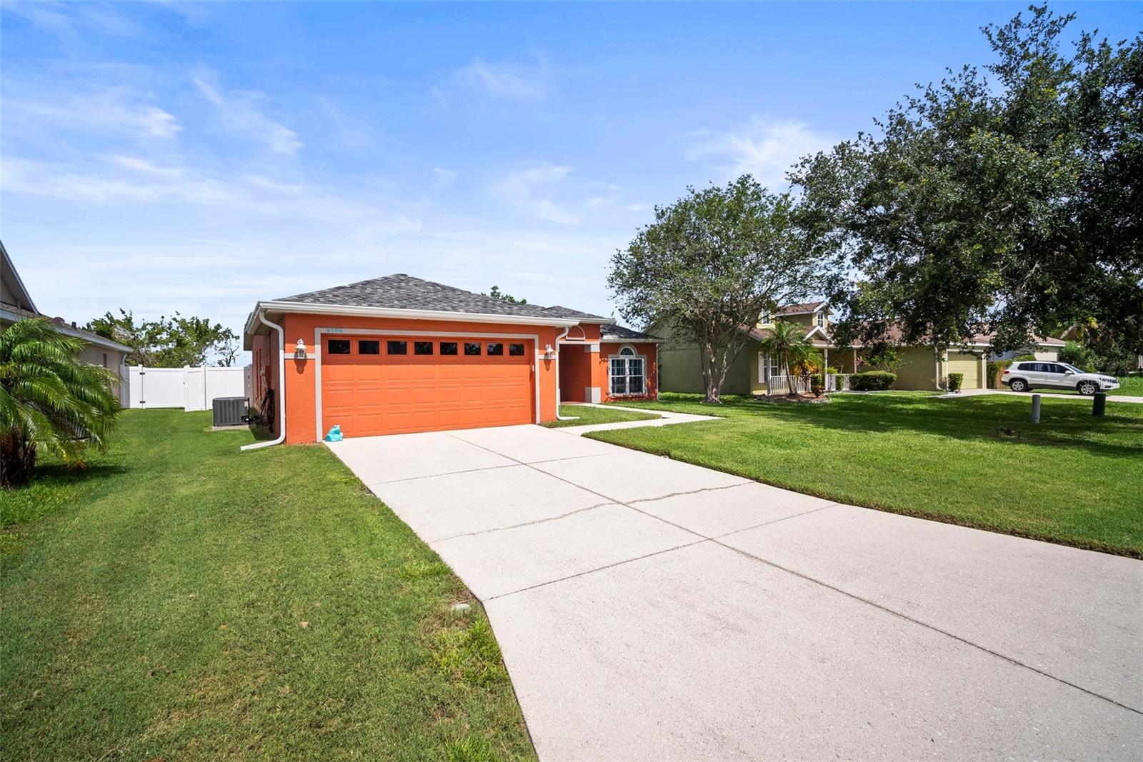 4194 Banbury Cir, Parrish, FL 34219 photo