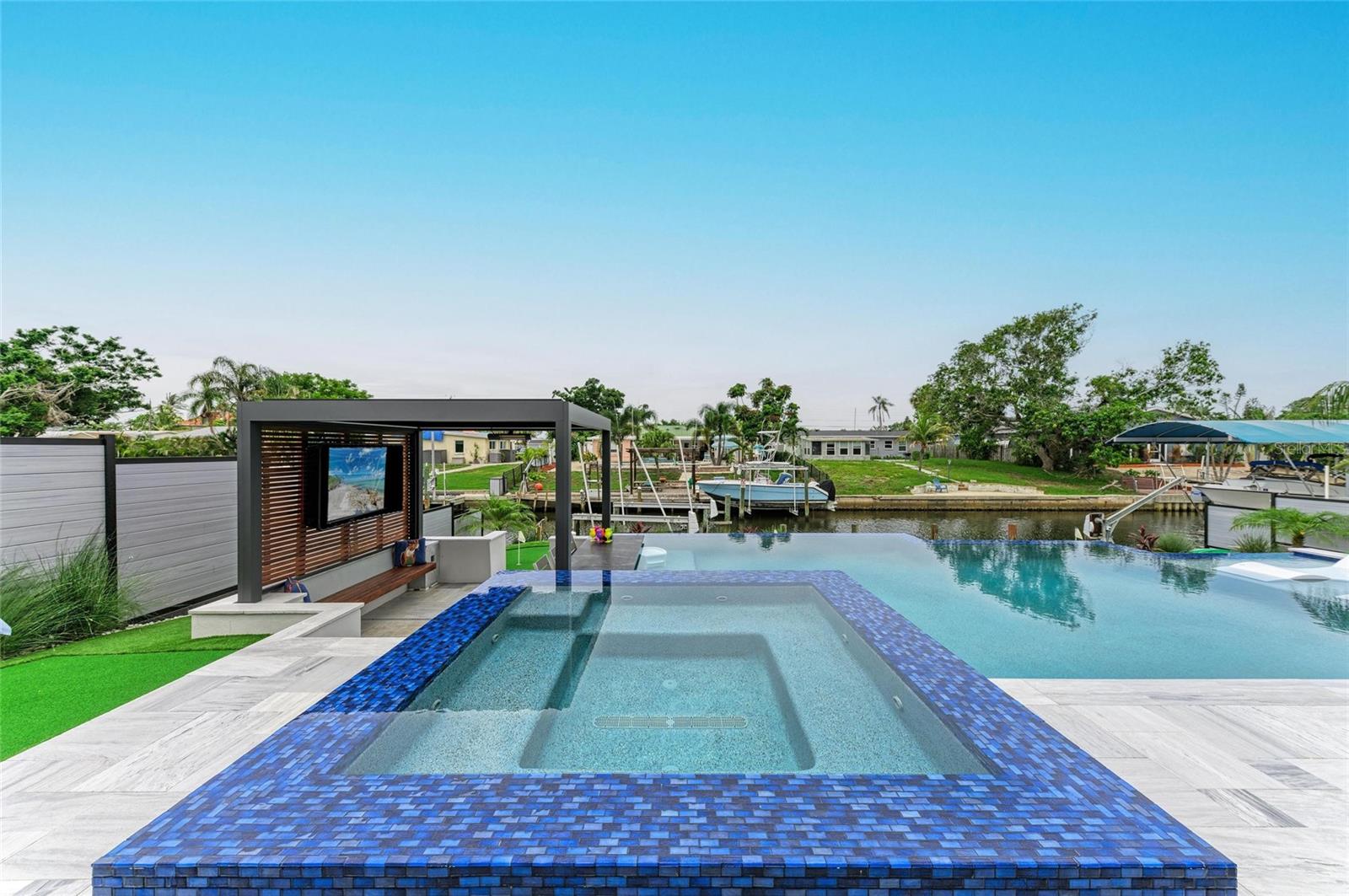 310 Bryn Mawr Is, Bradenton, FL 34207 photo