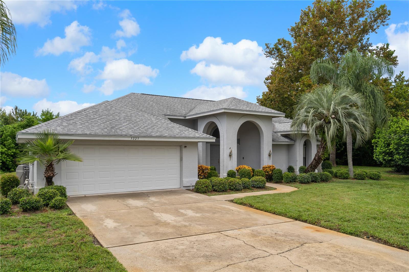 3225 Glenwood Cir, Holiday, FL 34691 photo