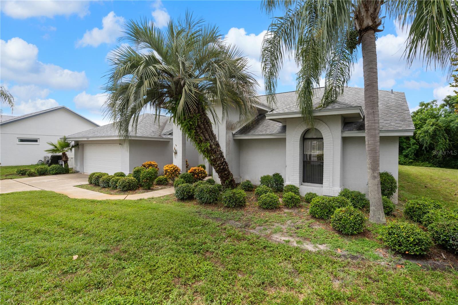 3225 Glenwood Cir, Holiday, FL 34691 photo