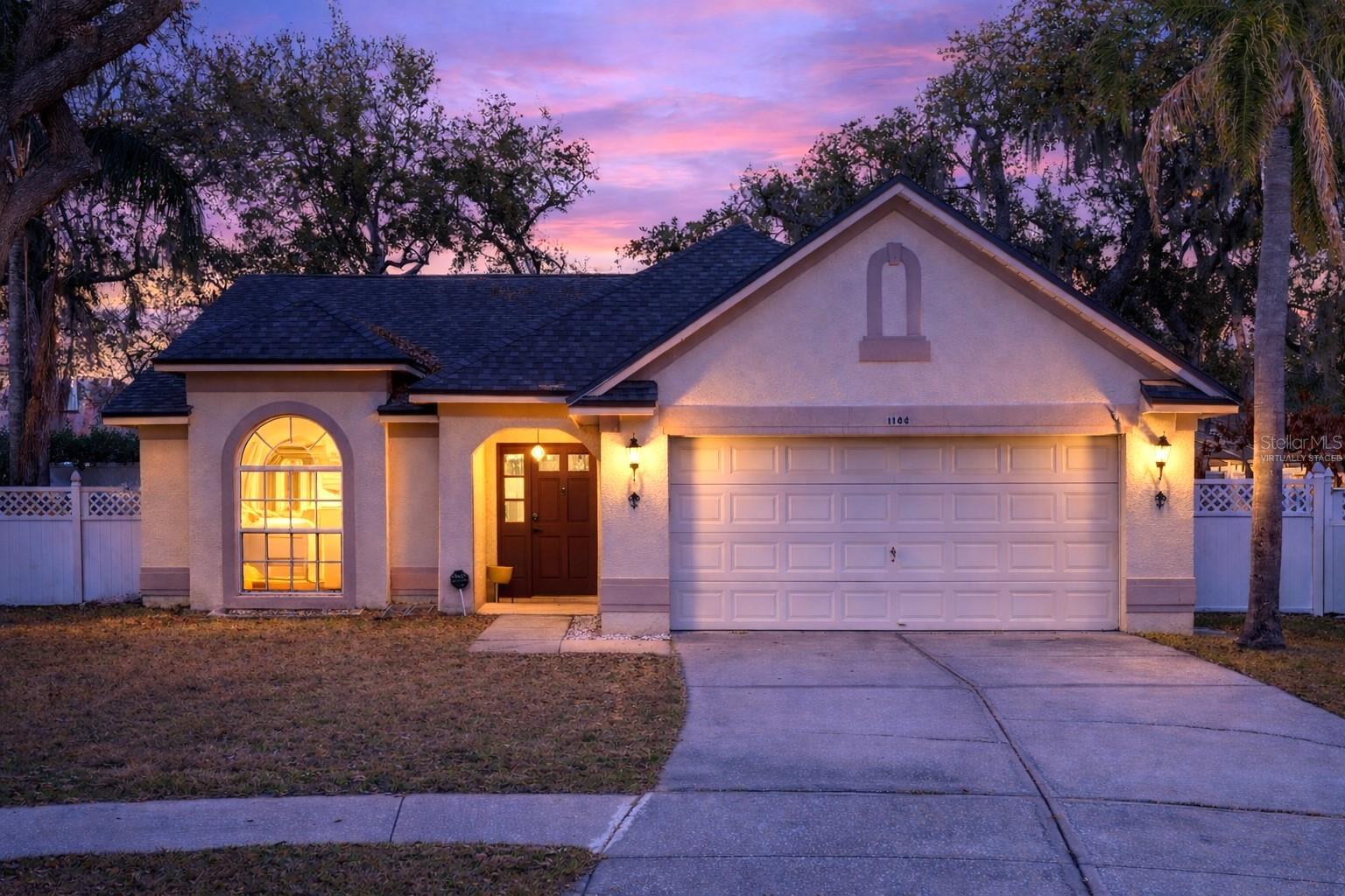 1144 Hardwood Dr, Valrico, FL 33596