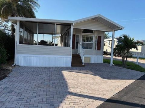 Manufactured Home in CLERMONT FL 16504 SUNSHINE AVENUE.jpg