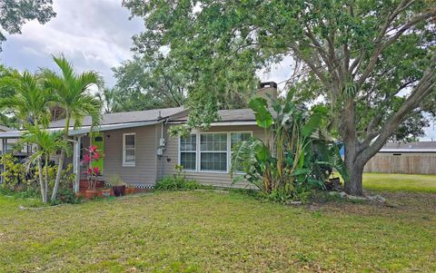 Single Family Residence in SARASOTA FL 2906 ARLINGTON STREET.jpg