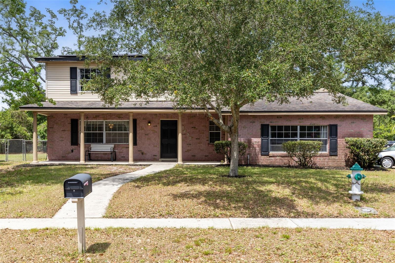 8698 Hillside Dr, Orlando, FL 32810