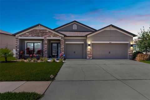 Single Family Residence in SPRING HILL FL 18871 HENEQUEN LANE.jpg