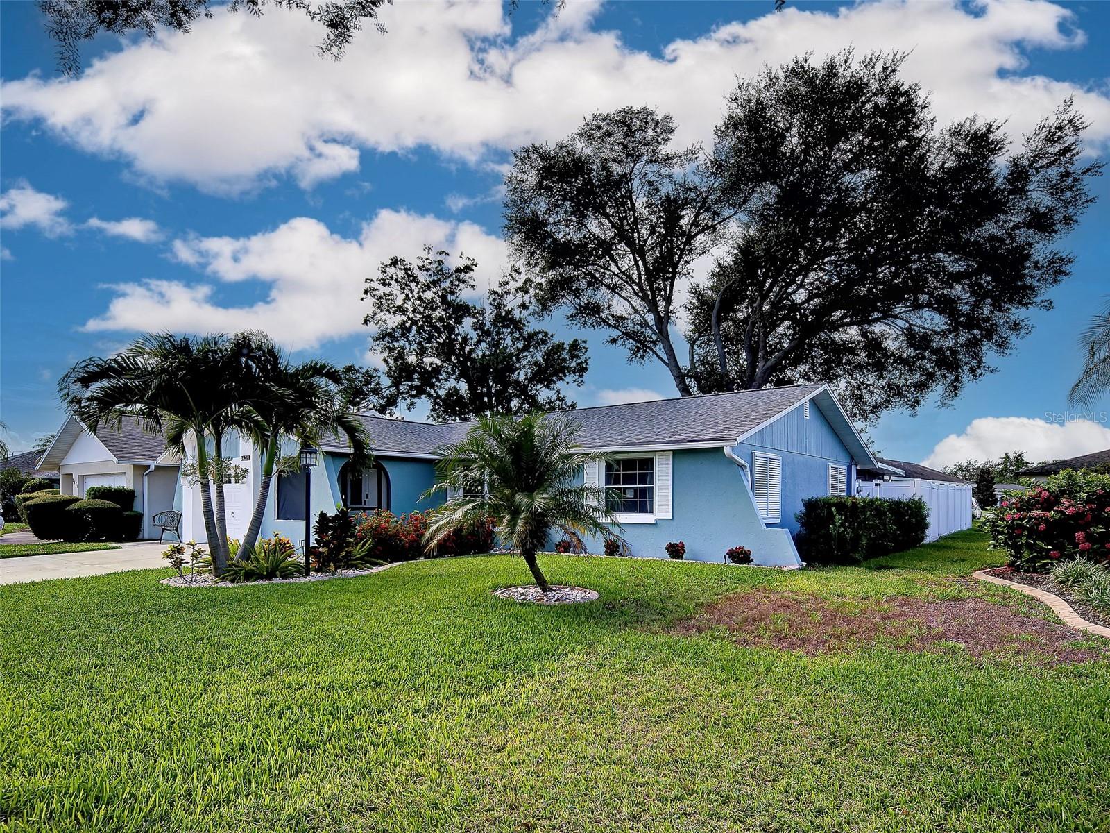 1439 Strada D Oro, Venice, FL 34292 photo