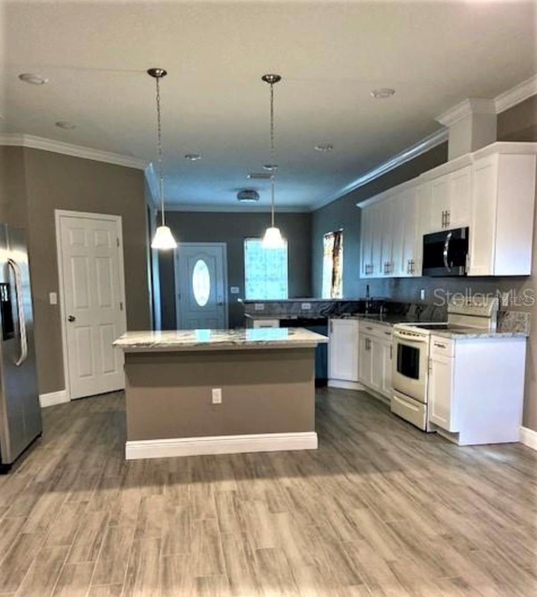 39410 Kennedy Ave, Zephyrhills, FL 33542 photo