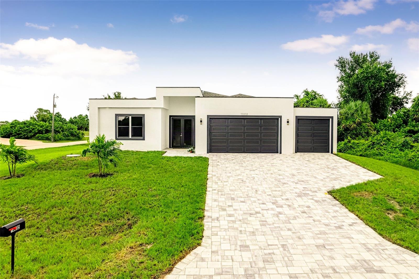 13332 Boabadilla Ln, Port Charlotte, FL 33981 photo