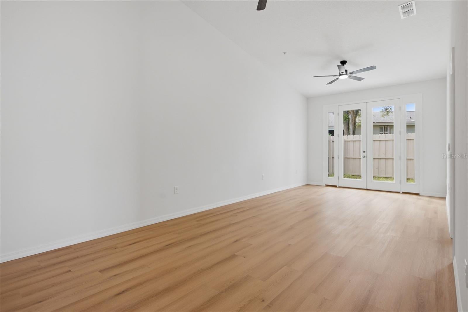 1411 Oak Pl, Apopka, FL 32712 photo