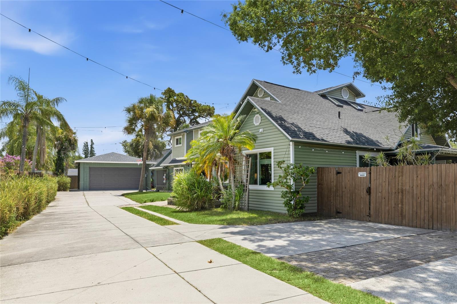 405 Bay Point Ave, Nokomis, FL 34275 photo