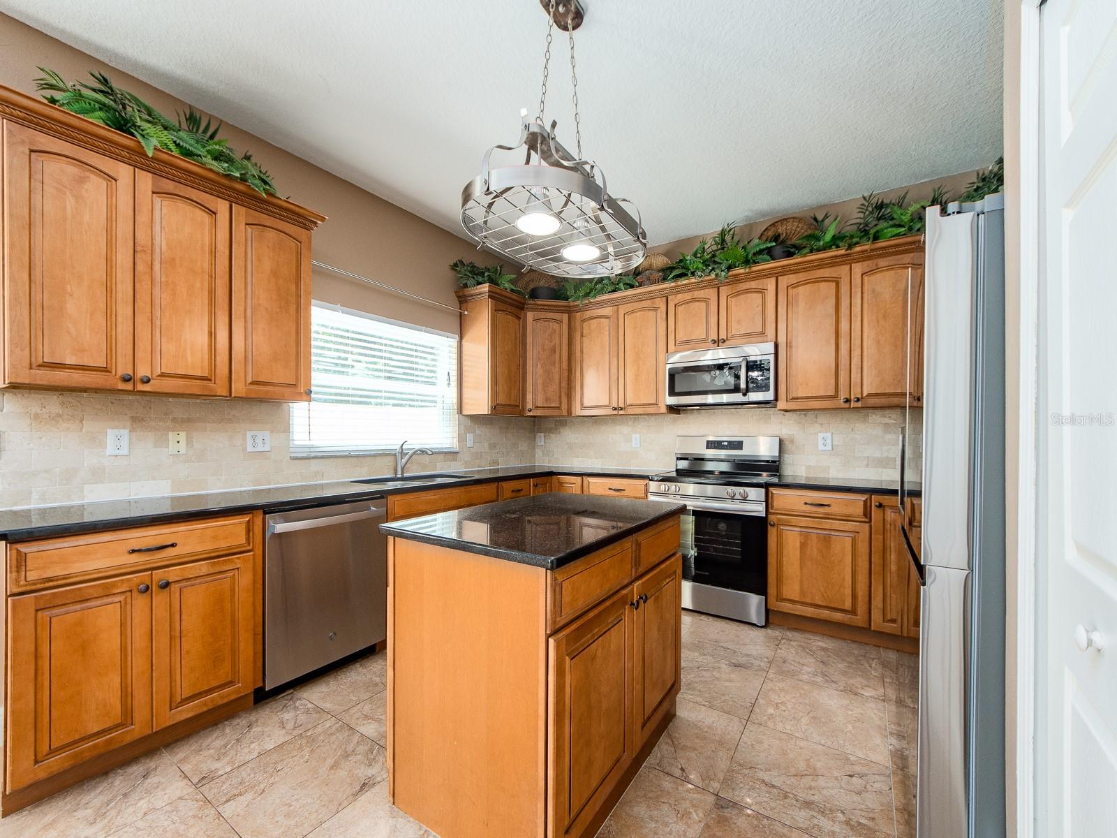 3256 Bentley Dr, Palm Harbor, FL 34684 photo