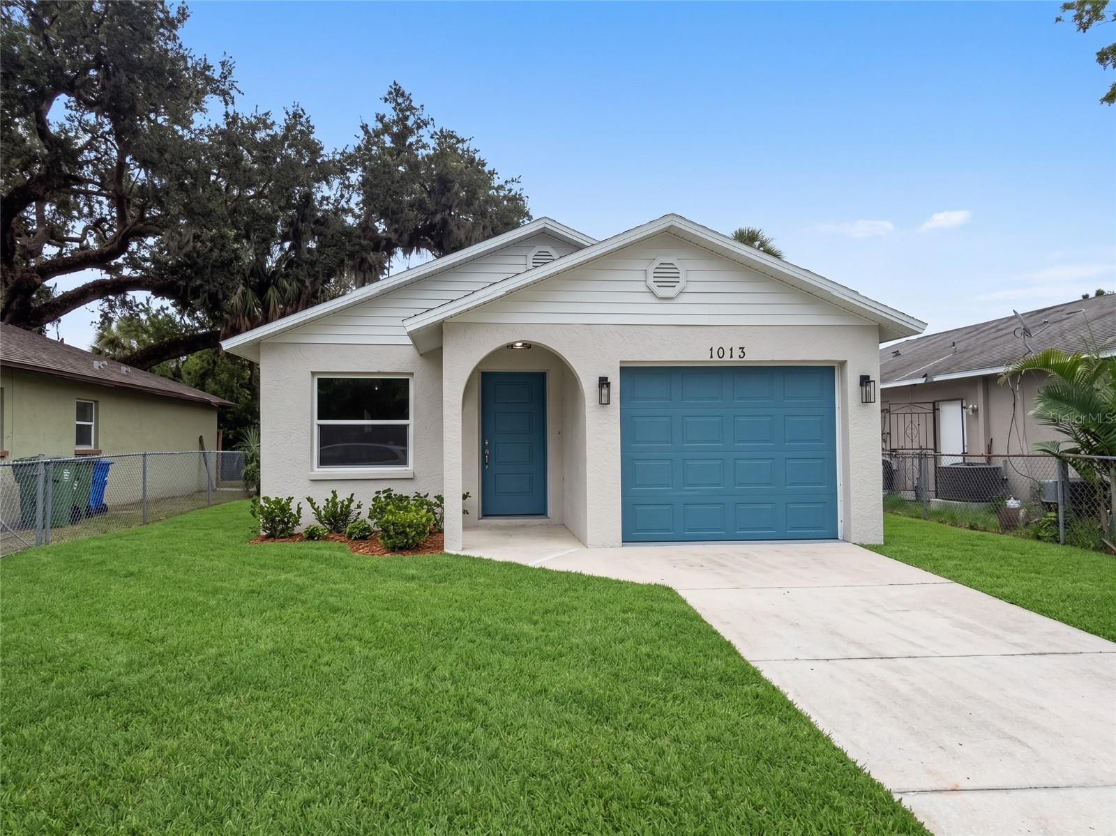 1013 6 St, Bradenton, FL 34208