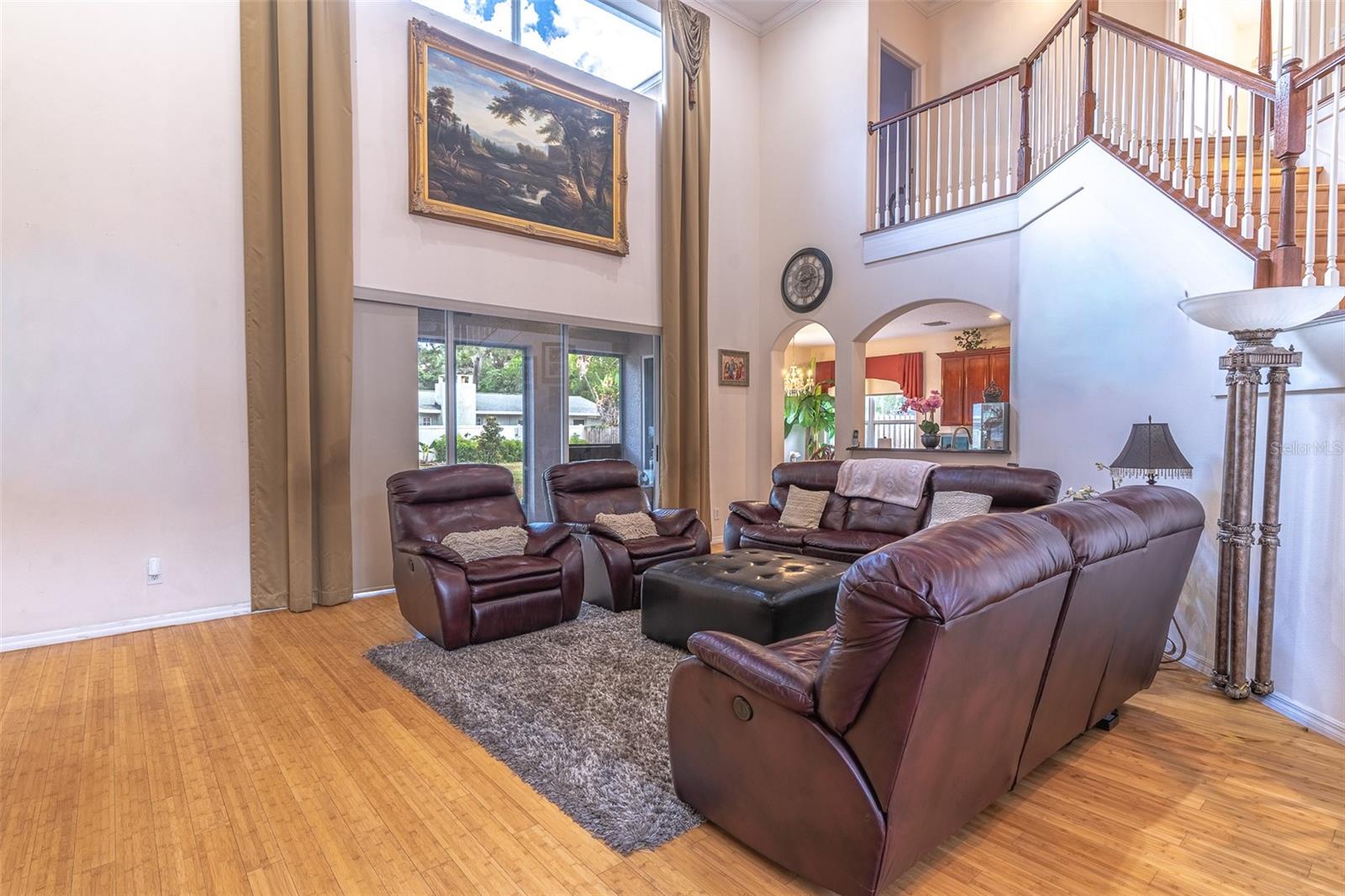 915 Hickory Fork Dr, Seffner, FL 33584 photo