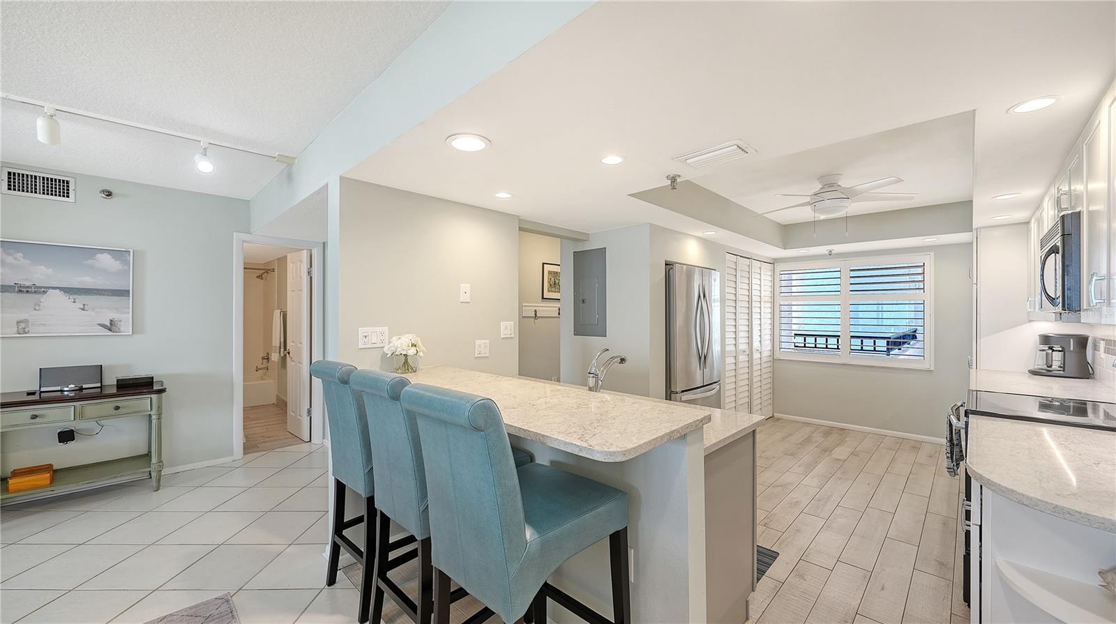 4525 Gulf Of Mexico Dr #204, Longboat Key, FL 34228 photo