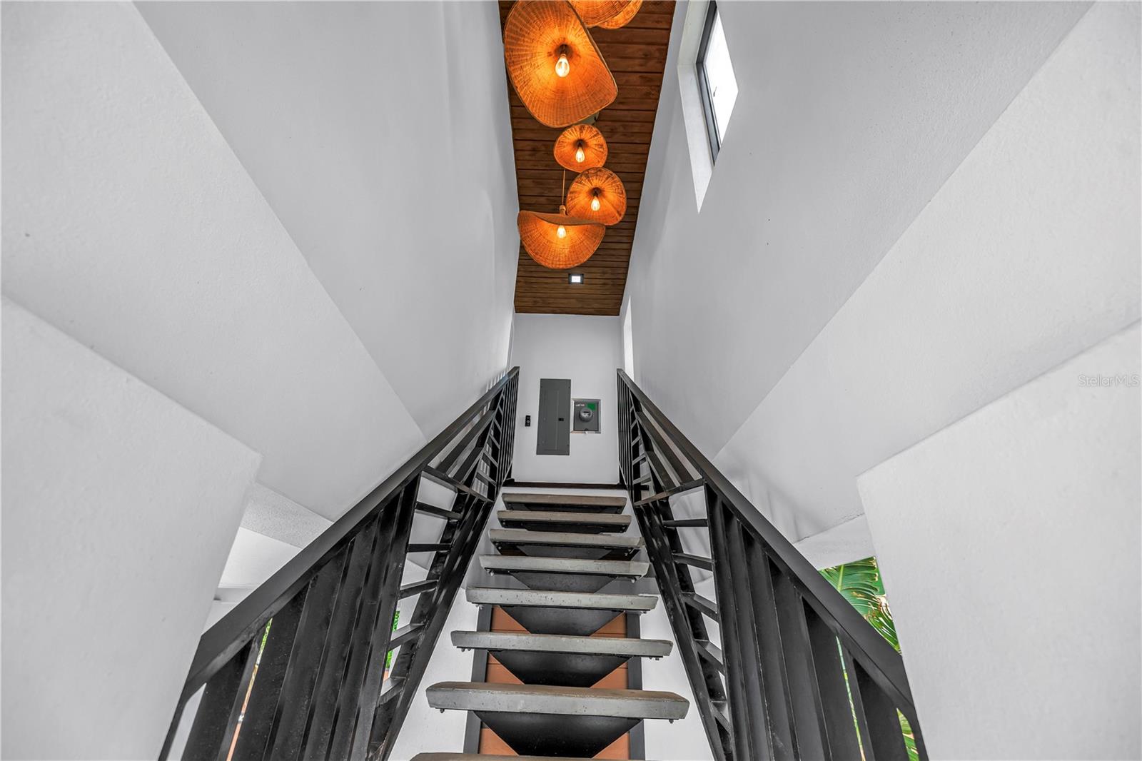 30 80 Ave, Treasure Island, FL 33706 photo