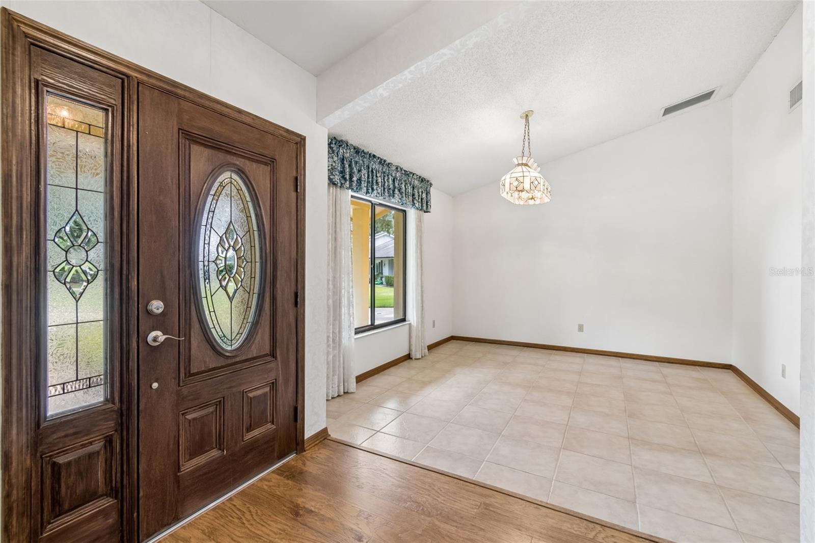 4960 Lake Gatlin Woods Ct, Orlando, FL 32806 photo
