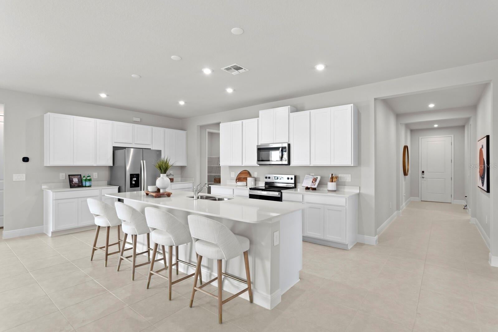 35468 Peak Willow Trce, Dade City, FL 33525 photo