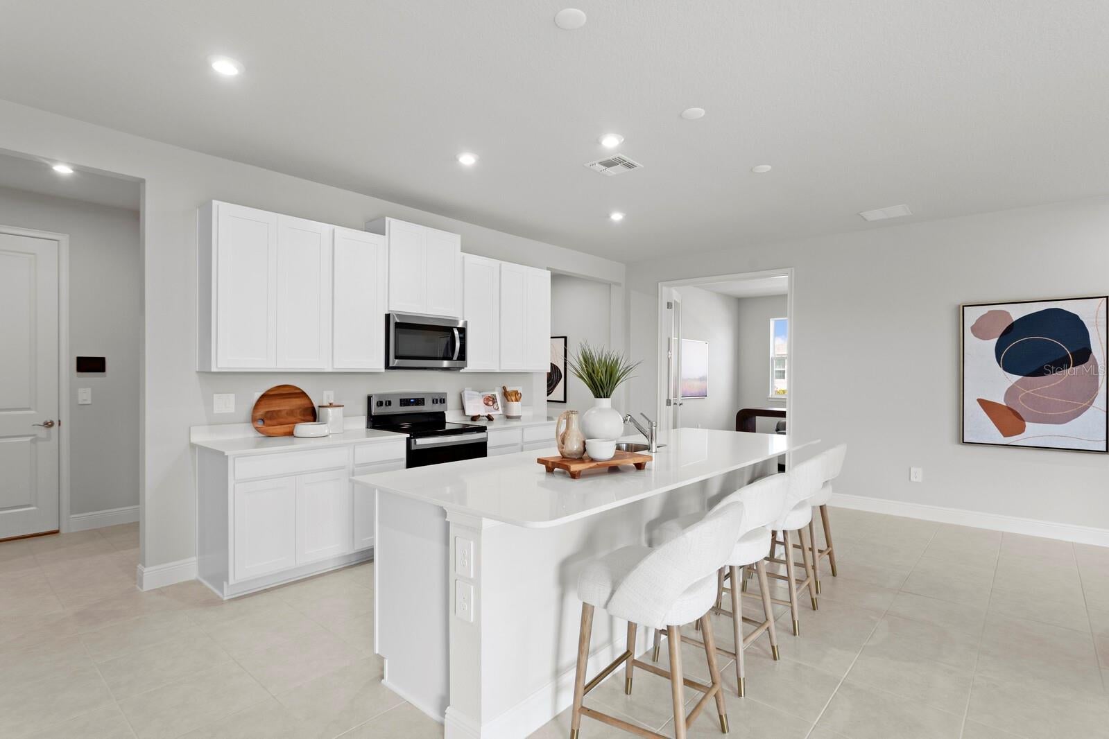 35468 Peak Willow Trce, Dade City, FL 33525 photo