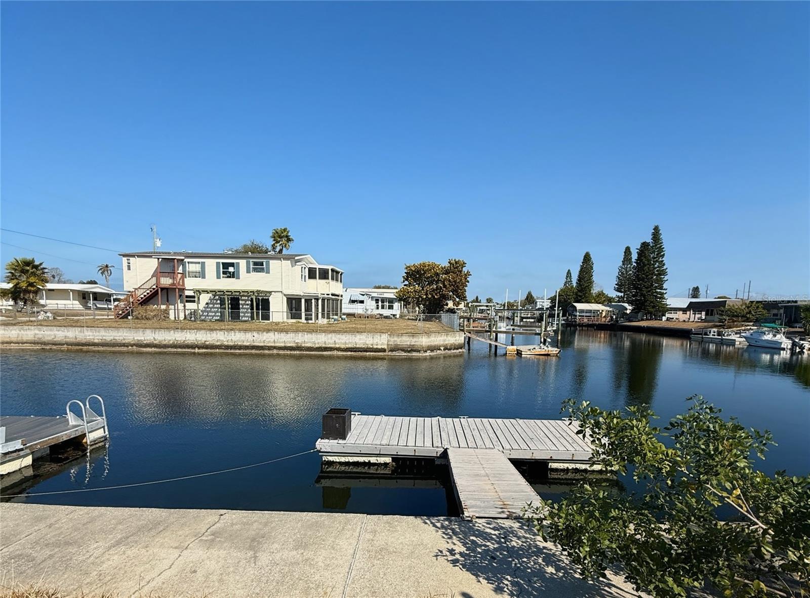 6411 Towers Dr, Hudson, FL 34667 photo