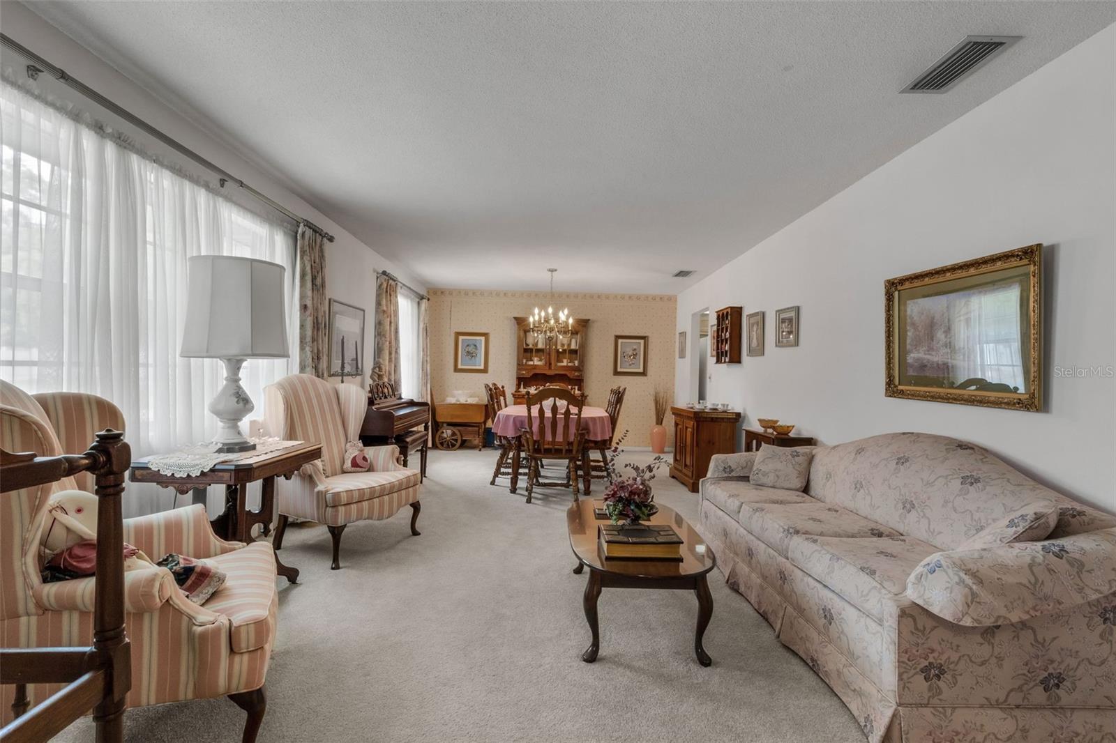 402 Aberdeen Ct, Lakeland, FL 33813 photo