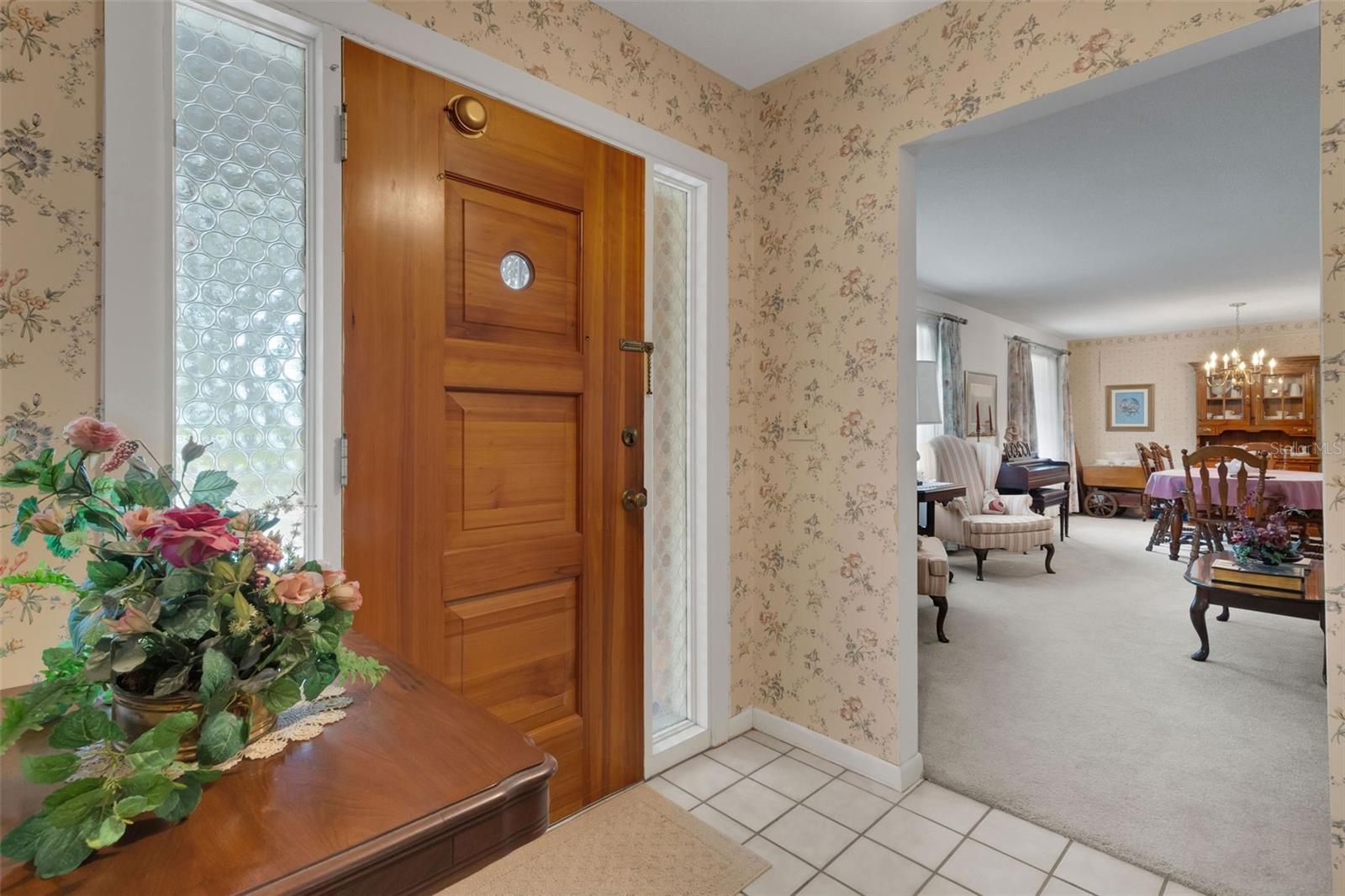 402 Aberdeen Ct, Lakeland, FL 33813 photo