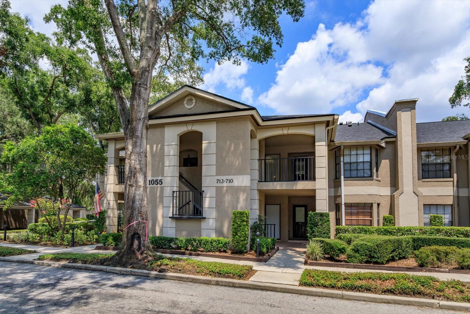 1055 Kensington Park Dr, Altamonte Springs, FL 32714