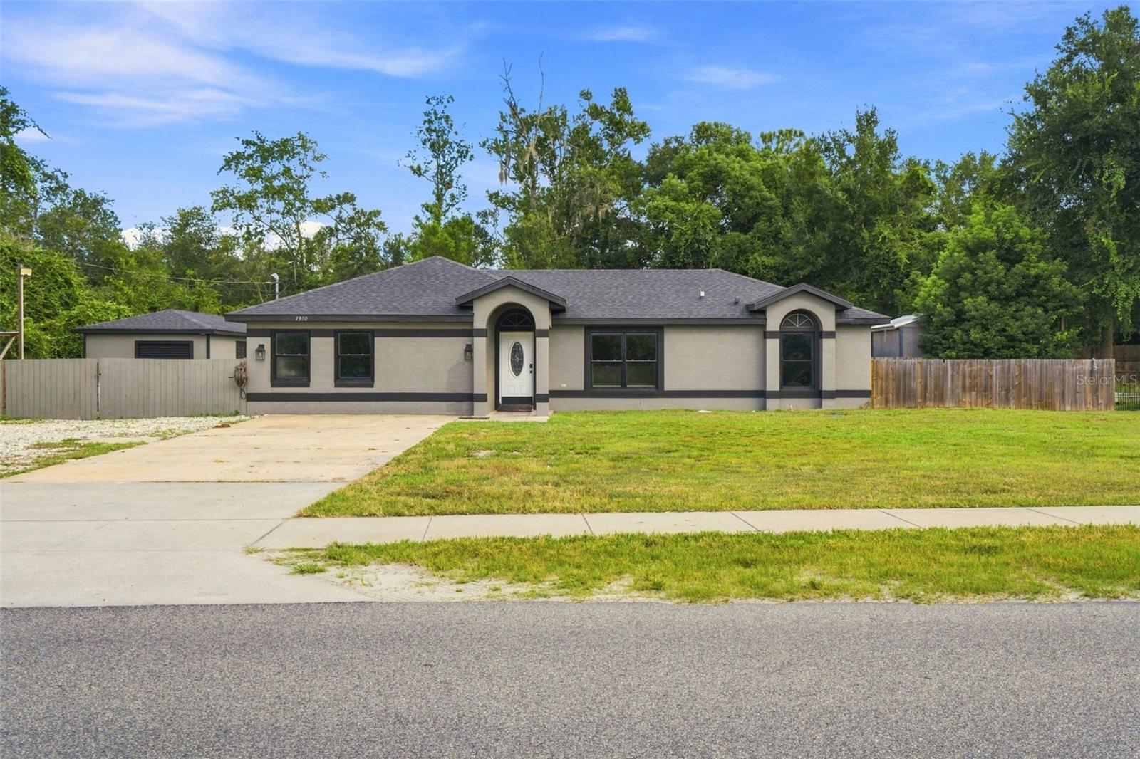 1300 Adeline St, Orange City, FL 32763