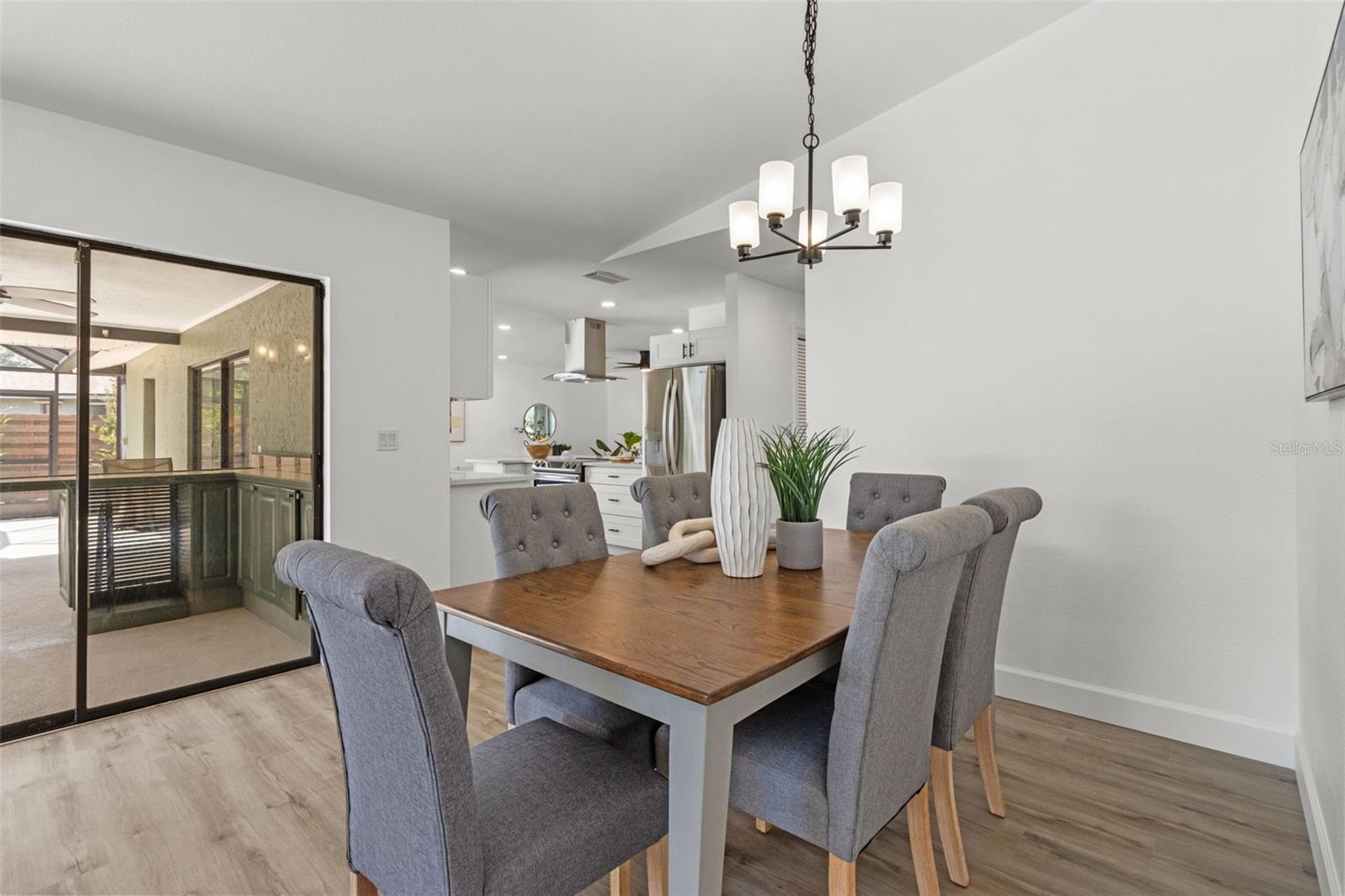 Single Family Residence in SARASOTA FL 6921 8TH STREET COURT 15.jpg