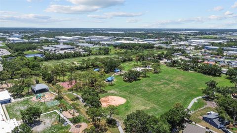 Single Family Residence in SARASOTA FL 6921 8TH STREET COURT 47.jpg