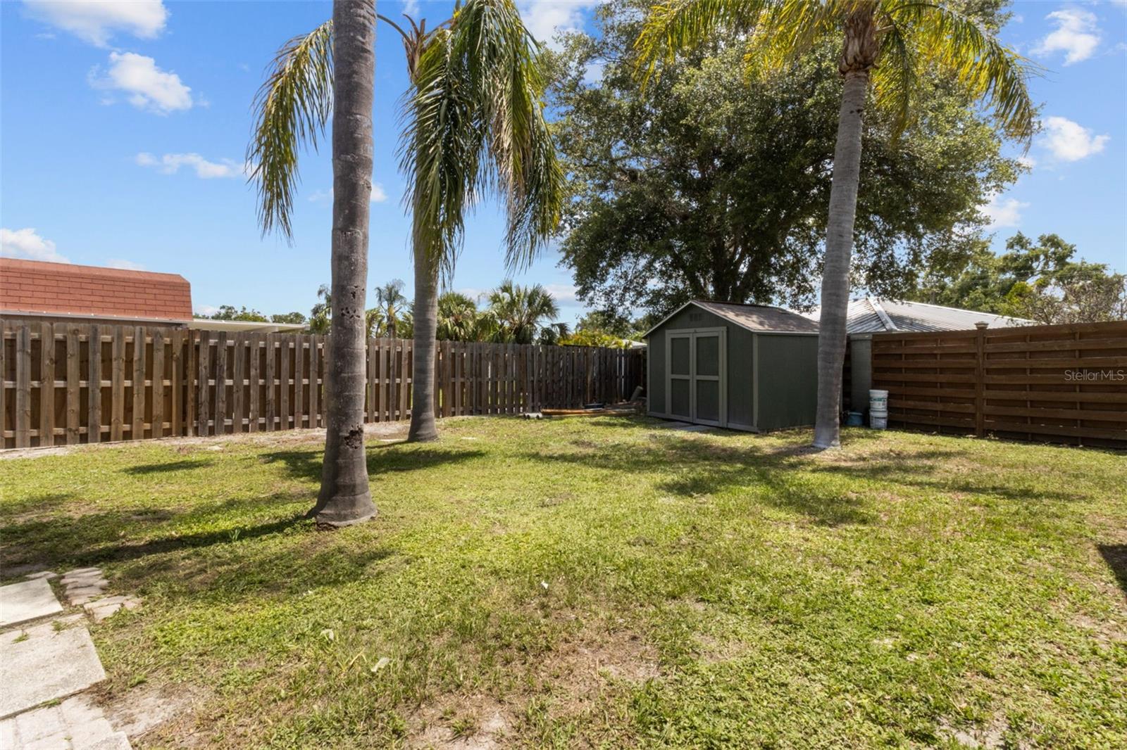 Single Family Residence in SARASOTA FL 6921 8TH STREET COURT 35.jpg