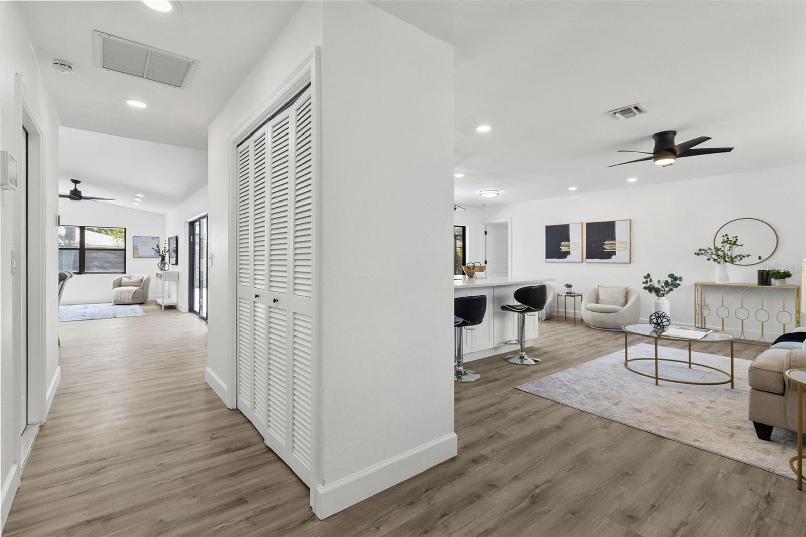 Single Family Residence in SARASOTA FL 6921 8TH STREET COURT 8.jpg