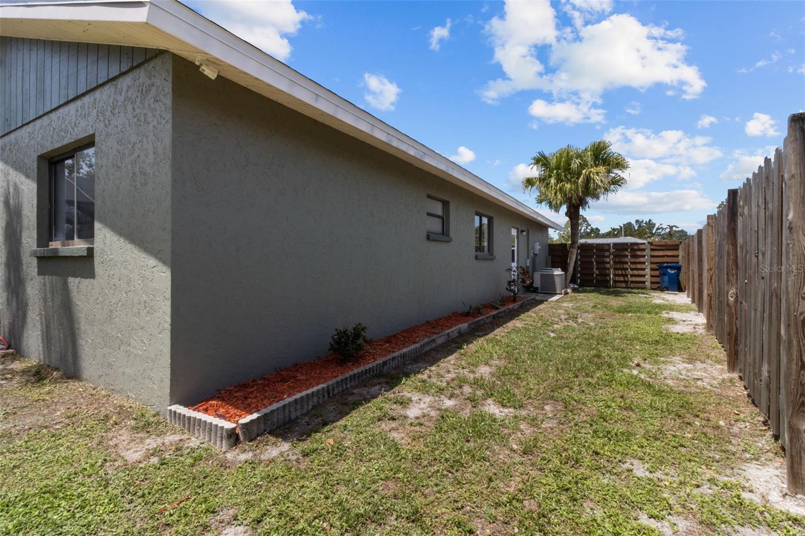 Single Family Residence in SARASOTA FL 6921 8TH STREET COURT 38.jpg