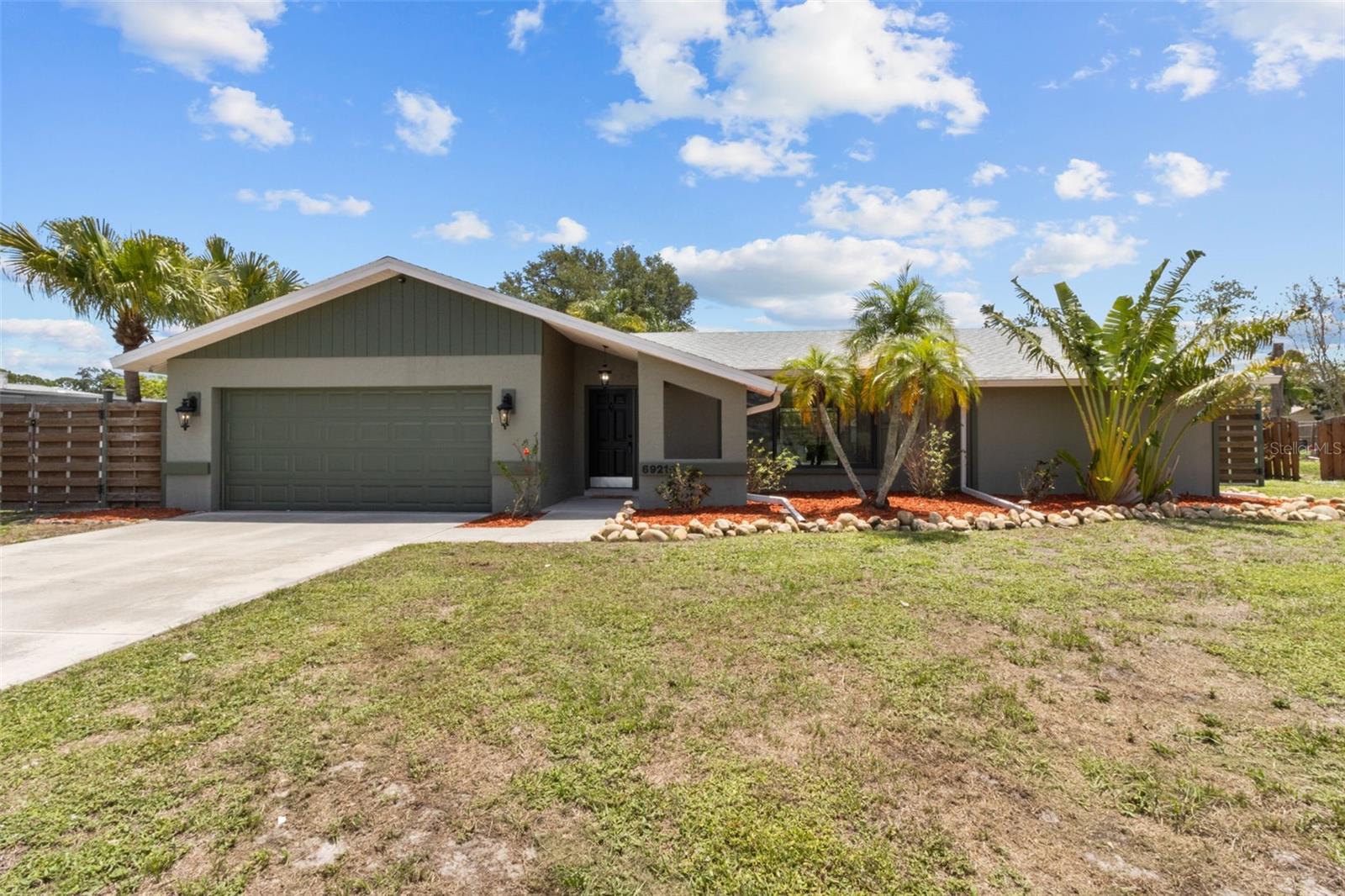 Single Family Residence in SARASOTA FL 6921 8TH STREET COURT 0.jpg