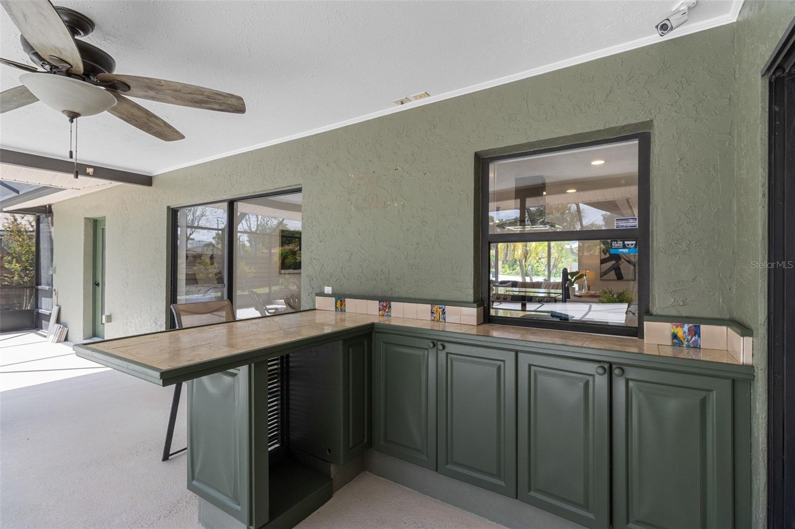 Single Family Residence in SARASOTA FL 6921 8TH STREET COURT 32.jpg