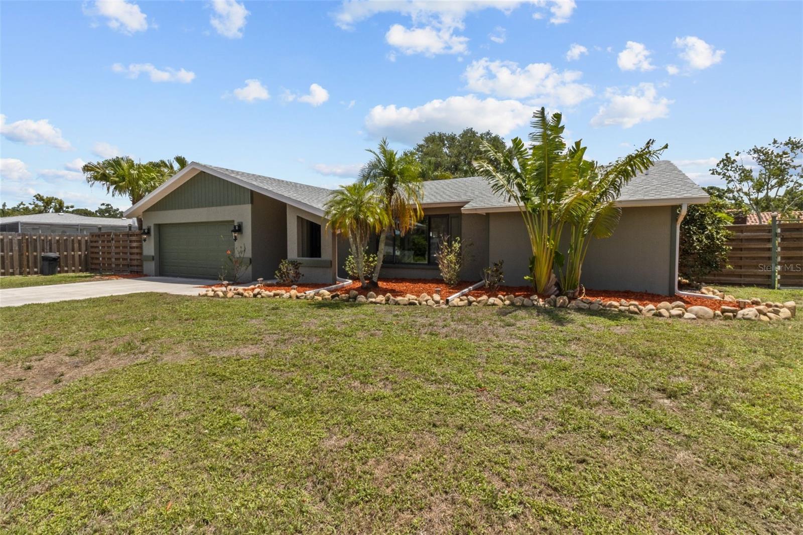 Single Family Residence in SARASOTA FL 6921 8TH STREET COURT 3.jpg