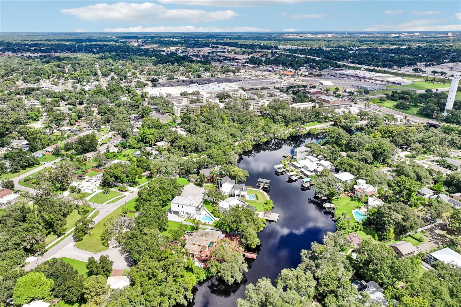 8103 N River Shore Dr, Tampa, FL 33604 photo