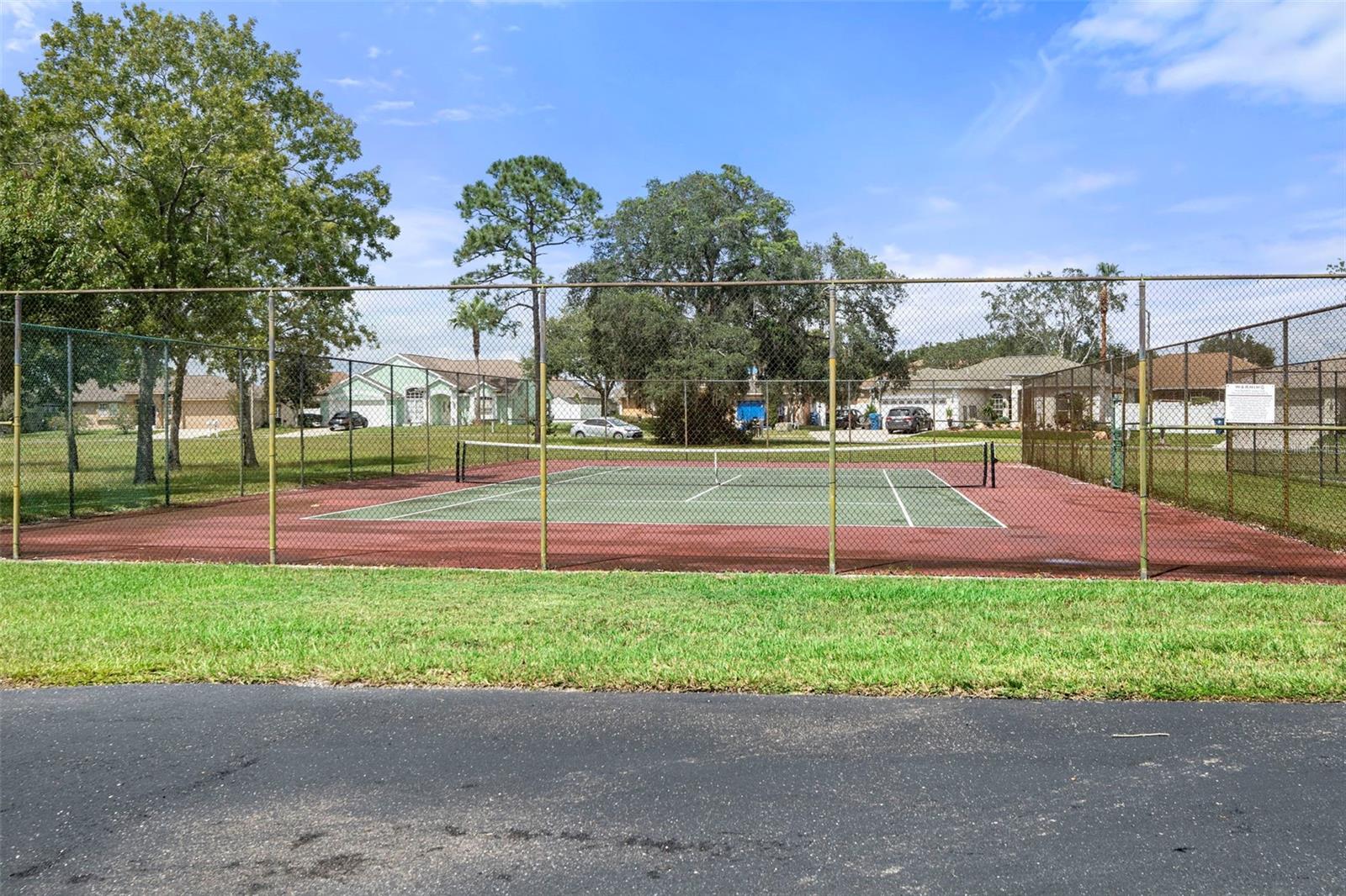 15437 Deer Path Dr, Brooksville, FL 34604 photo